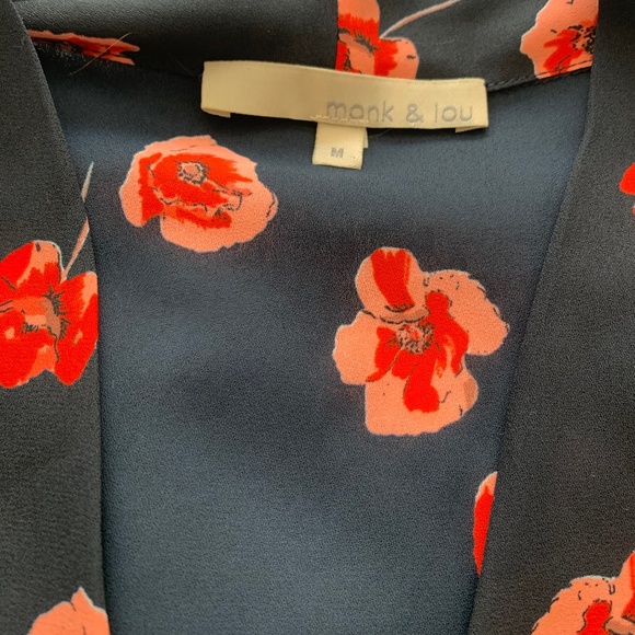 Monk and Lou blouse - Picture 2 of 4